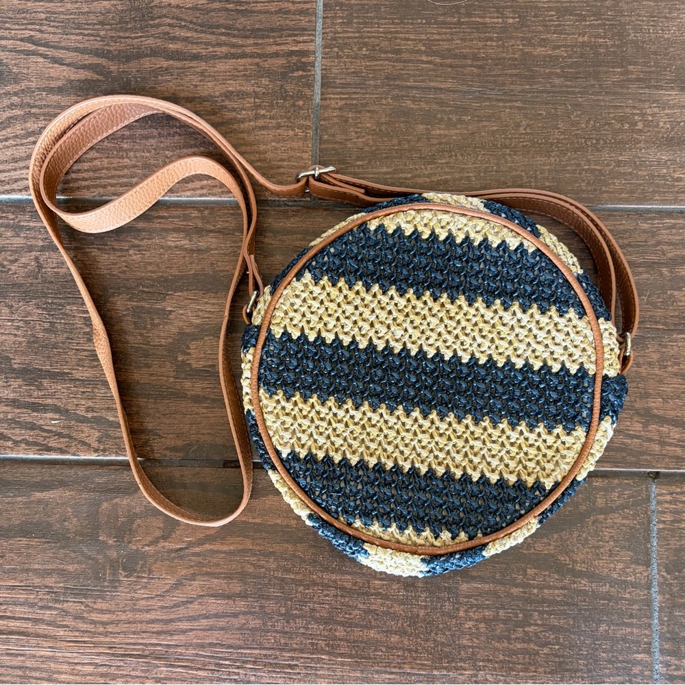 Straw Crossbody Bag Thirty-One Jewell Roundabout Navy Striped Circle Purse Boho